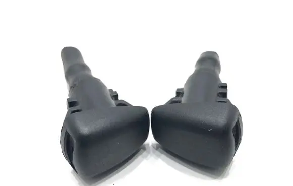 Hyundai Kona I Windshield washer spray nozzle 