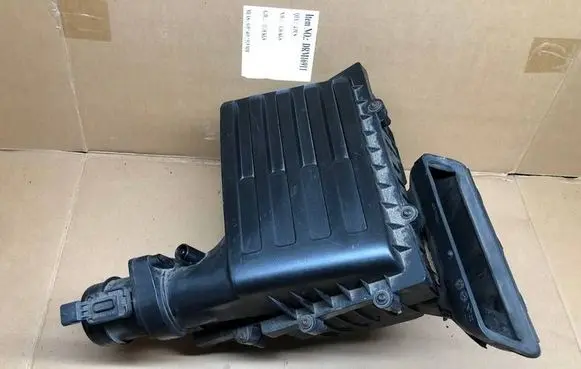 Seat Leon (5F) Air filter box 5Q0129607S 5Q0129601AA