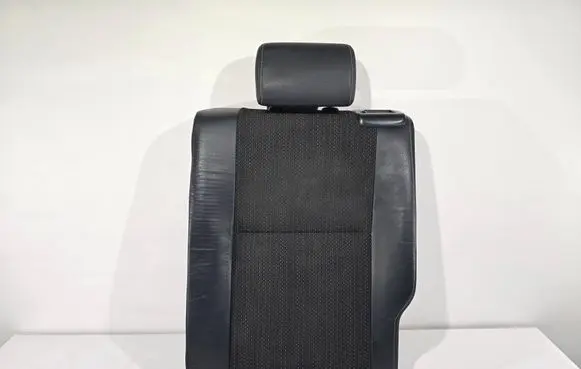 Toyota Auris E180 Rear seat 