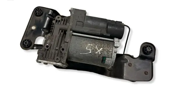 BMW X5 E70 Air suspension compressor/pump 6789938