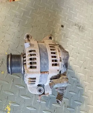 Toyota Avensis T250 Generator/alternator