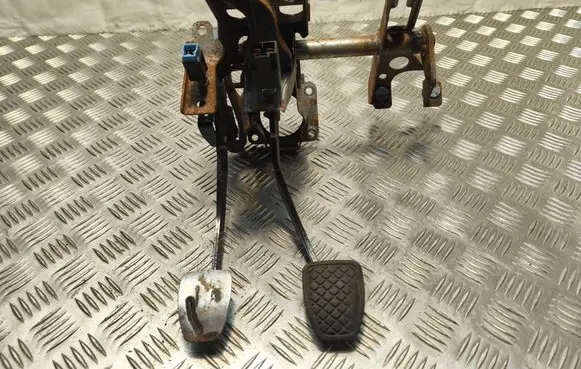 Subaru Forester SH Pedal assembly 