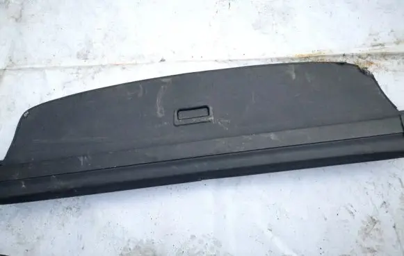 Parcel shelf