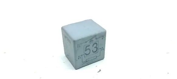 Volkswagen PASSAT B5 Other relay 141951253B