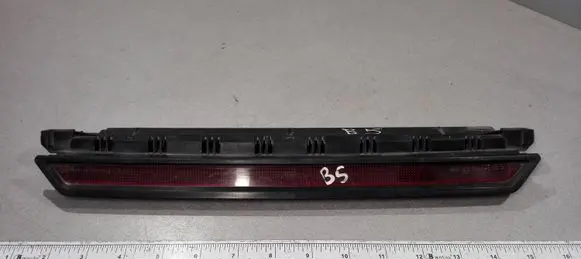 Volkswagen PASSAT B5 Third/center stoplight 3B9945097A