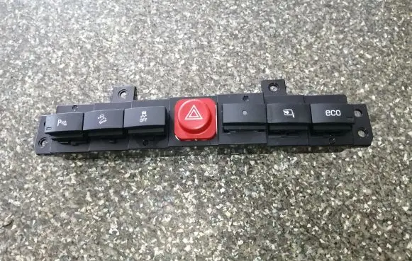 Opel Antara Hazard light switch 20898130