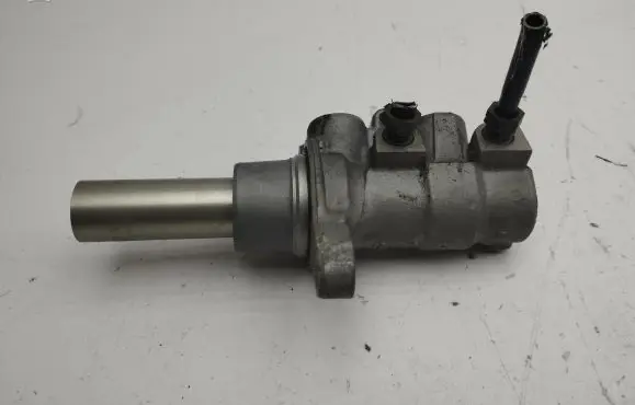 Citroen C4 II Picasso Master brake cylinder 0F44B9