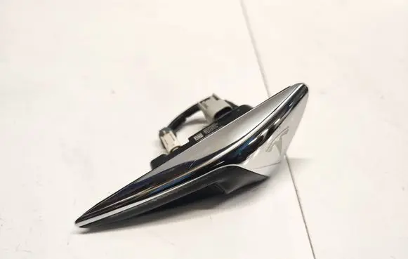 Tesla Model 3 Front bumper camera 112510777E GRK191503402780