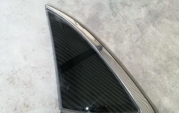 Ford Edge II Rear vent window glass FT4BR29701A