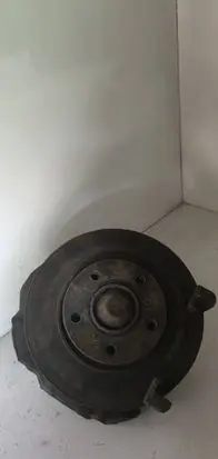Volvo V70 Front wheel hub spindle knuckle