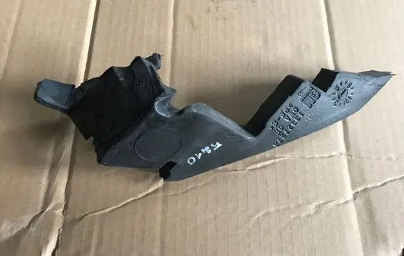 Opel Astra J Other engine bay part 13327278