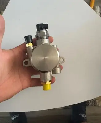 Audi A6 S6 C8 4K Fuel injection high pressure pump 06M127026P 211412