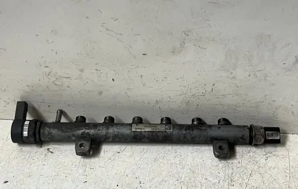 Volkswagen Crafter Fuel main line pipe 076130093C