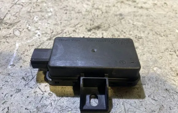 Dodge Challenger Tire pressure sensor 68219831AD