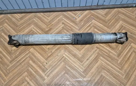 Dodge Nitro Middle center prop shaft 5004528735M 101844487