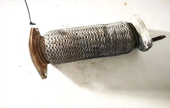 Nissan Micra Muffler pipe connector clamp 