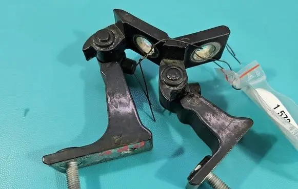Audi A4 S4 B9 8W Front door hinge set 8W5831404A IMPRK1572438