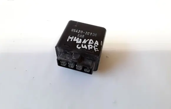 Hyundai Tiburon Window wiper relay 954202C100