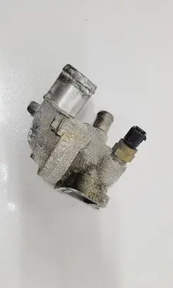 KIA Sportage Thermostat/thermostat housing