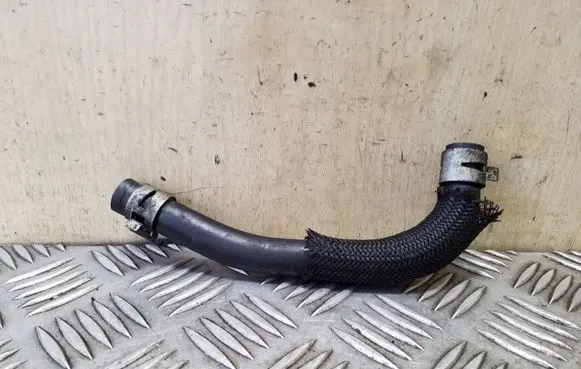 Subaru Forester SH Gearbox oil cooler pipe/hose 