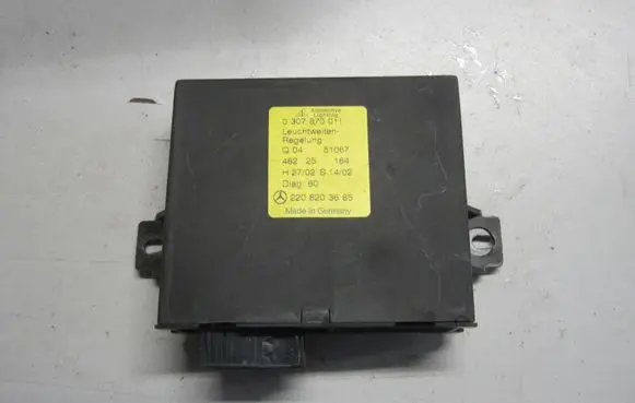 Mercedes-Benz S W220 Light module LCM 2208203685
