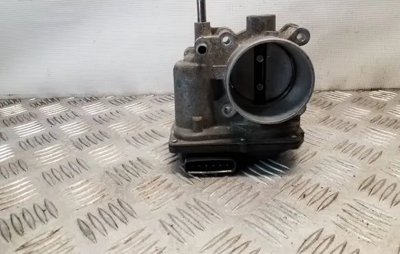 Toyota Auris E180 Throttle valve 220300T110