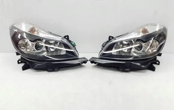 Renault Clio III Headlights/headlamps set 