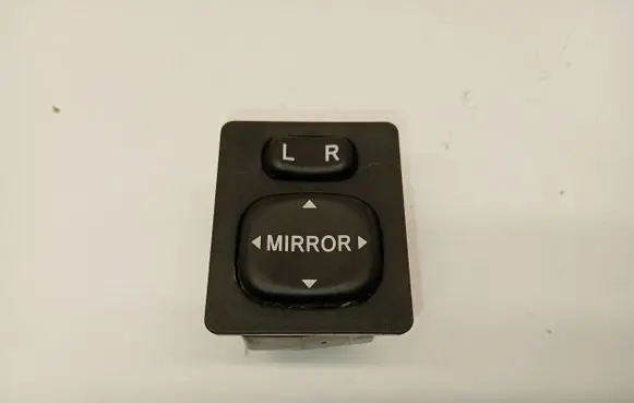 Toyota Auris 150 Wing mirror switch 769746