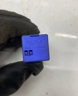 Volkswagen Golf II Other relay 043262201