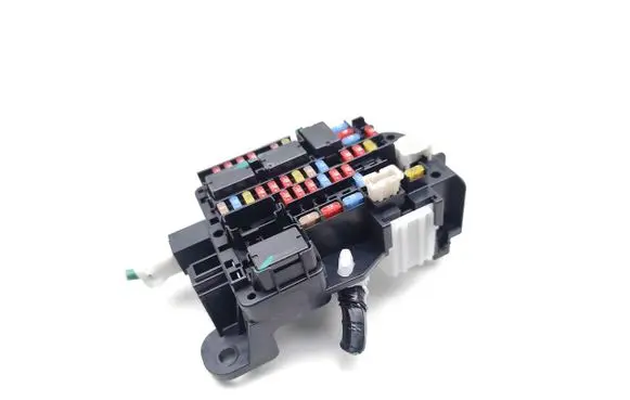 Nissan Micra K14 Fuse module V5FP3C