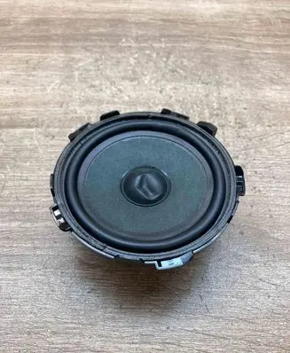 Mercedes-Benz C W205 Panel speaker A2058201002
