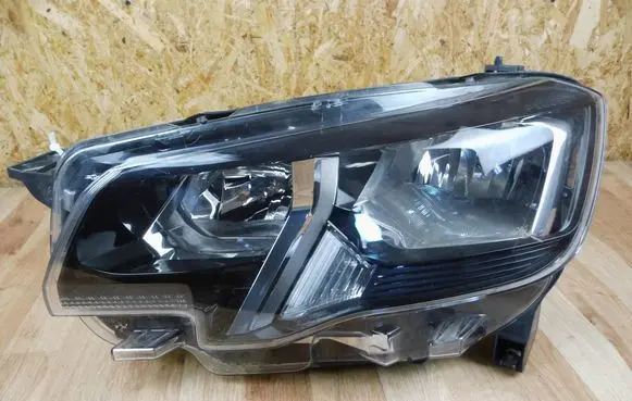 Peugeot Partner III Headlight/headlamp 9816826980