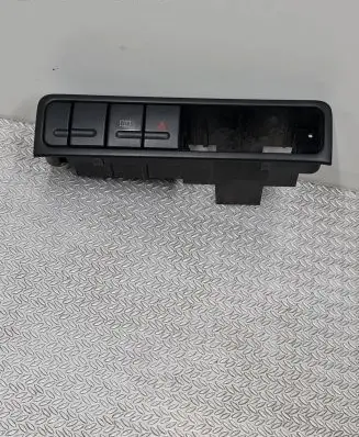 Peugeot 406 Hazard light switch 9628536777