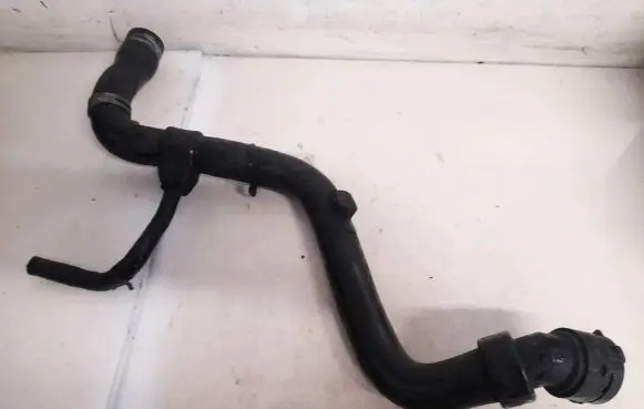 Audi A4 S4 B5 8D Engine coolant pipe/hose 4b0121101e