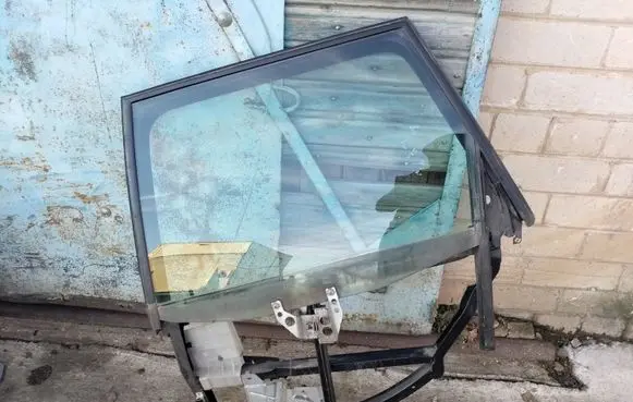 Audi A4 S4 B5 8D Rear window lifting mechanism without motor