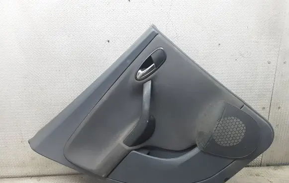 Seat Altea XL Rear door card panel trim