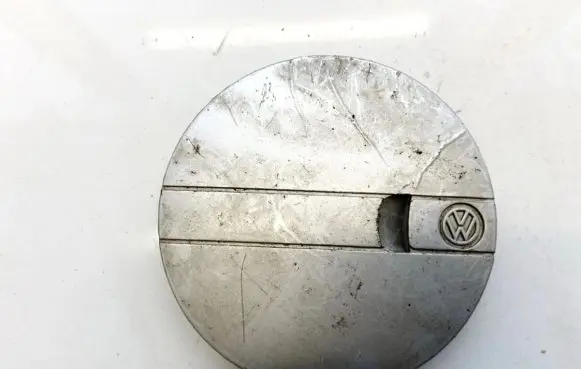 Volkswagen Golf III Original wheel cap 191601149
