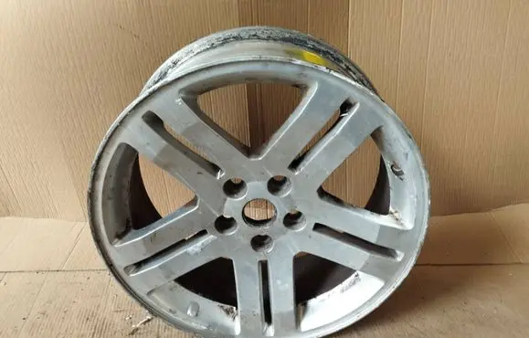 Chrysler 300 - 300C R18 alloy rim 1DP35TRMAAUBM