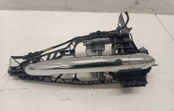 Mini Cooper Countryman F60 Front door exterior handle 7406480 7296458