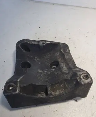 BMW 5 E60 E61 A/C compressor mount bracket 7796395