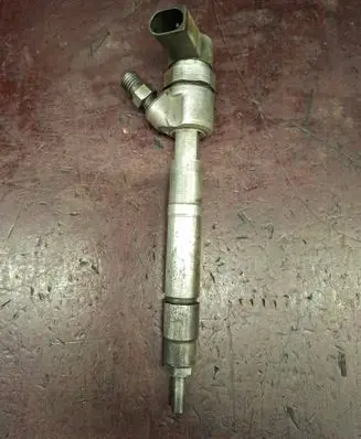 Mercedes-Benz E W211 Fuel injector A6480700187 250803