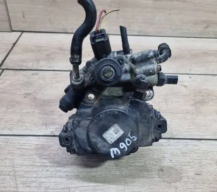 Mercedes-Benz E W212 Fuel injection high pressure pump A6510701201 28297640 0074110BFE