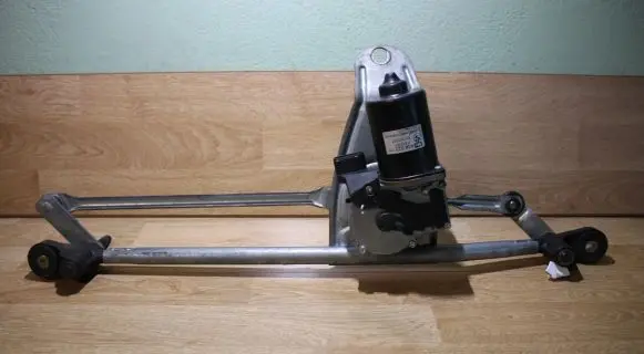 BMW X5 E53 Front wiper linkage and motor 6913007