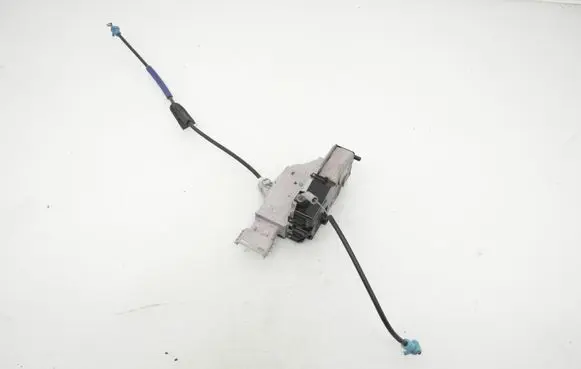 Citroen C4 I Rear door lock 40717122 9681337180