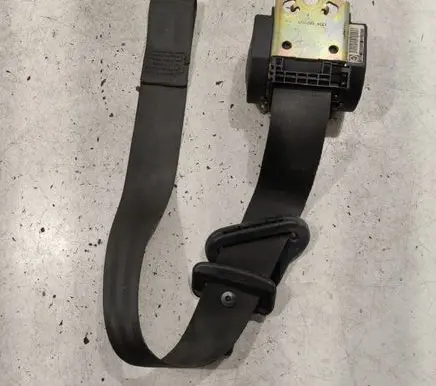 Peugeot 406 Front seatbelt ZU06490340