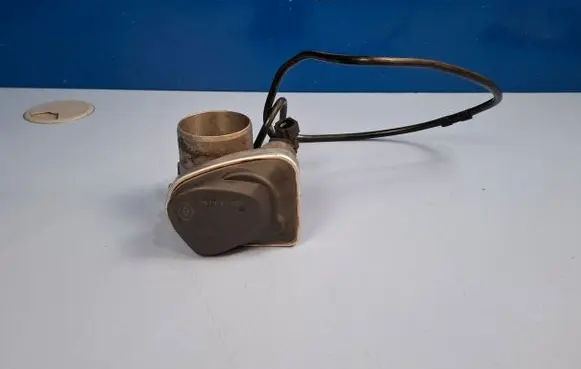 Renault Clio III Throttle body valve 8200190230 8200171134B