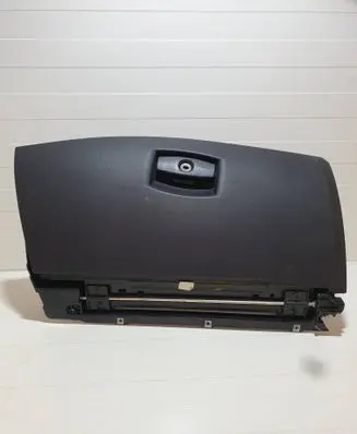 BMW 5 E60 E61 Glove box 7063483 314350100