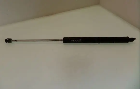 Hyundai Trajet Tailgate/trunk strut/damper 817713A001