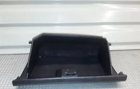 Mazda 6 Glove box lid/cover GS1D64161