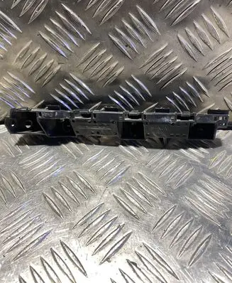 Subaru XV Front bumper mounting bracket